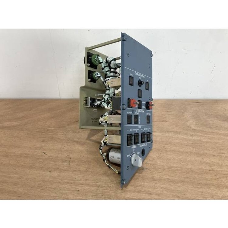 22VU CARGO HEAT PANEL P/N: D9251500700000 S/N: PB10952