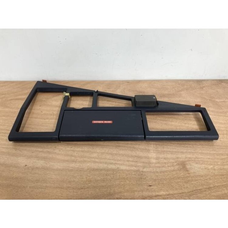 INSERT ASSY 101VU P/N: D2511308000000 S/N: SI029054