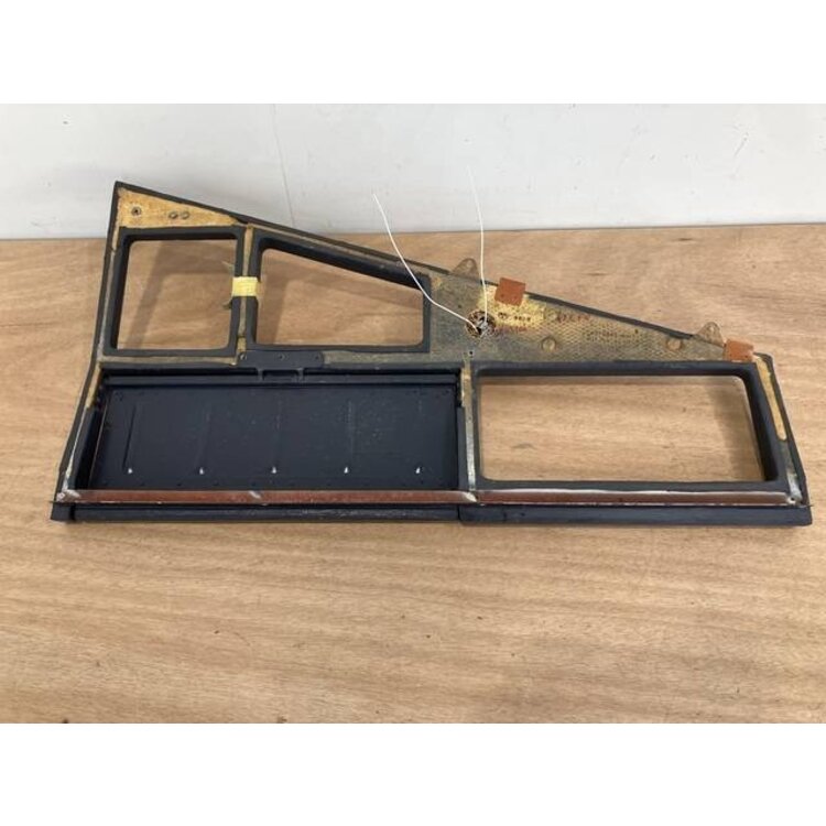 INSERT ASSY 700VU P/N: D2511308400000 S/N: SI048054