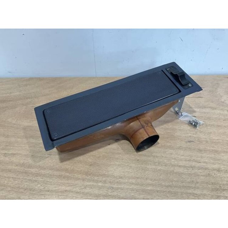 OUTLET ASSY LH P/N: D2121208600000 S/N: SI025058