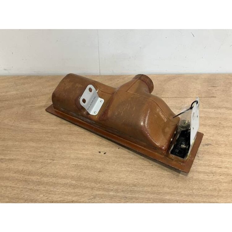 OUTLET ASSY LH P/N: D2121208600000 S/N: SI025058