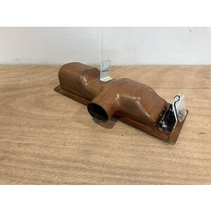 OUTLET ASSY RH P/N: D2121208600100 S/N: SI042058