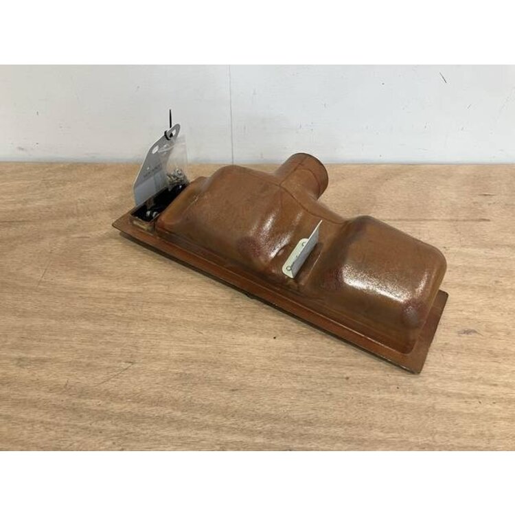 OUTLET ASSY RH P/N: D2121208600100 S/N: SI042058