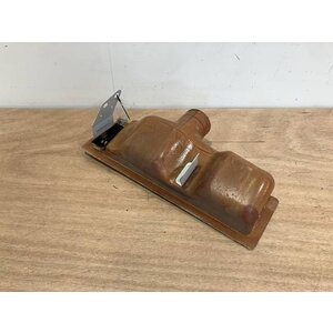 OUTLET ASSY RH P/N: D2121208600100 S/N: SI042059