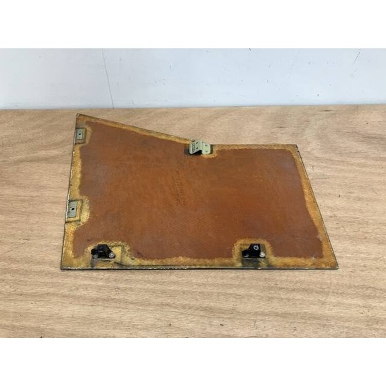 PANEL ASSY FWD RUD RH CPT P/N: D2511222500000 S/N: SI023062