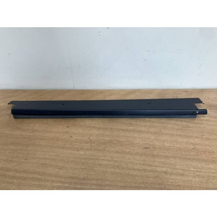 PANEL ASSY LATLH P/N: D2511232900000 S/N: SI028060