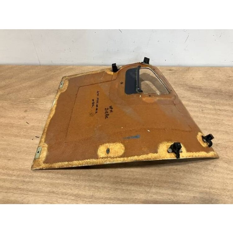 PANEL ASSY RH FOAM GRIP PANEL P/N: D2511231600100 S/N: SI014048