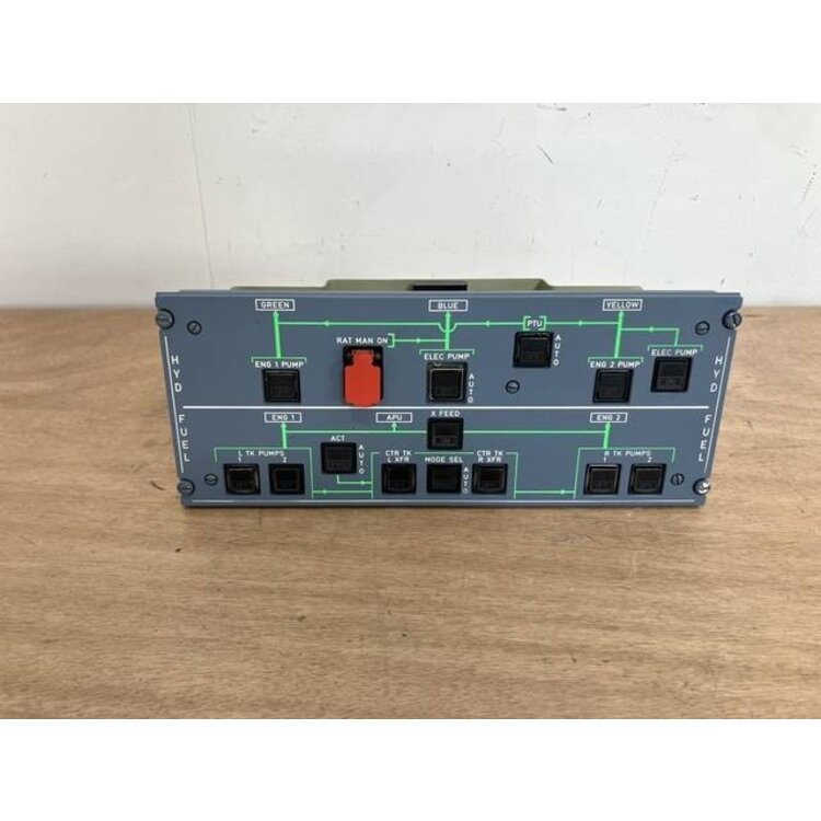 40VU HYD FUEL CONTROL PANEL P/N: D9251501500000 S/N: PB10951