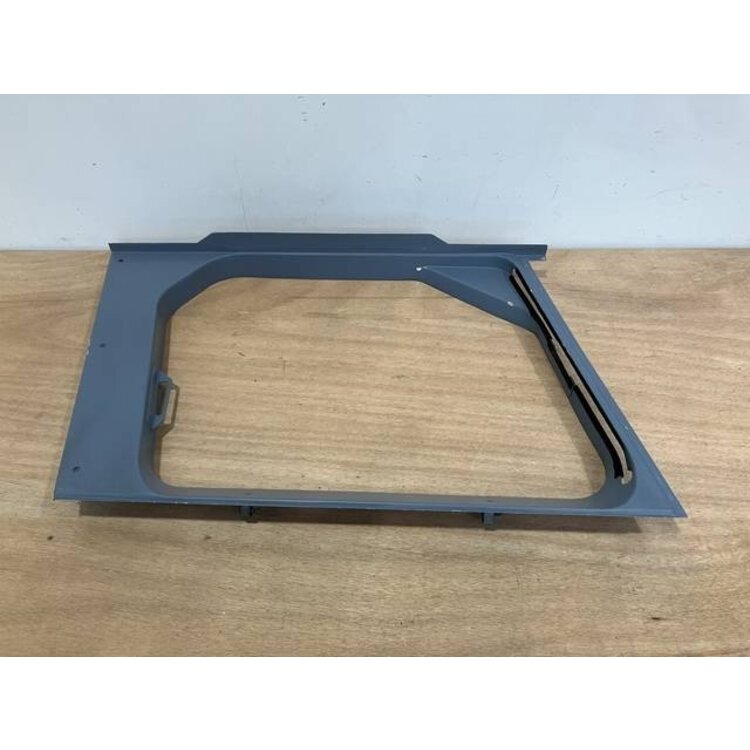 PANEL LH SIDE WDW P/N: D2511223500000 S/N: SI054046
