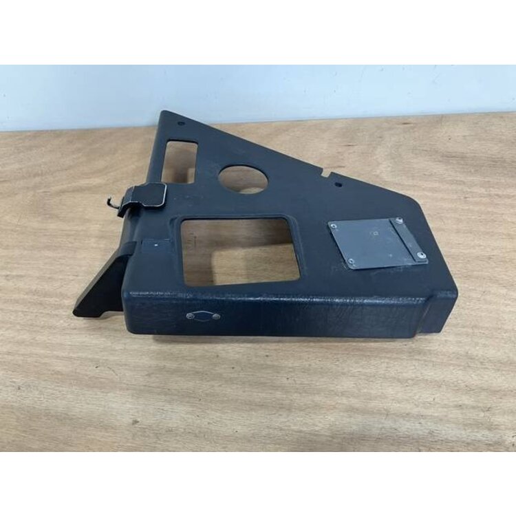 PLATE ASSY LH 19VU P/N: D2511156600200 S/N: SI030048