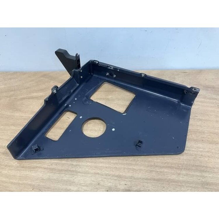 PLATE ASSY LH 19VU P/N: D2511156600200 S/N: SI030049