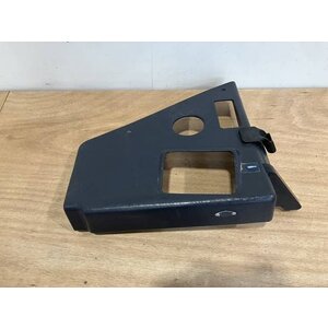 PLATE ASSY RH 18VU P/N: D2511156600300 S/N: SI049049