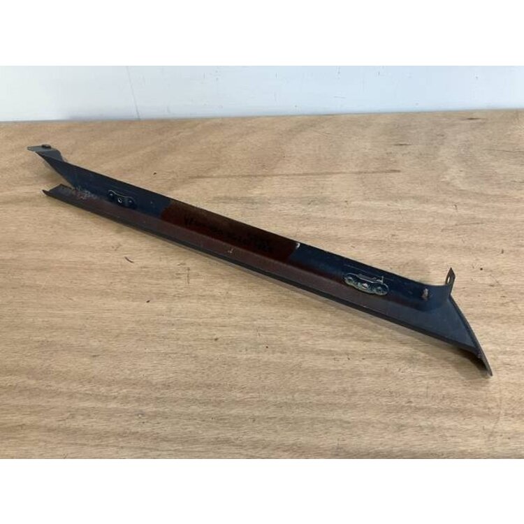 POST ASSY LH SIDE P/N: D2511229500000 S/N: SI057049