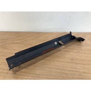 POST ASSY CENTER P/N: D2511229100000 S/N: SI058043