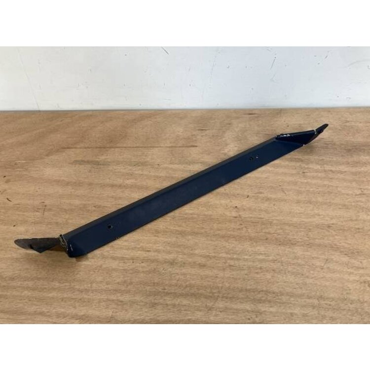 POST ASSY RH SIDE P/N: D2511229500100 S/N: SI062049