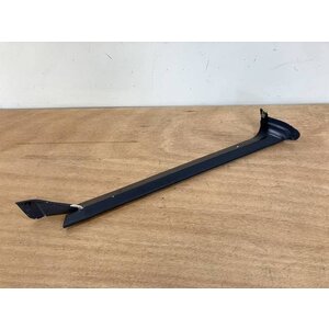 POST ASSY RH SIDE S/N SI062050