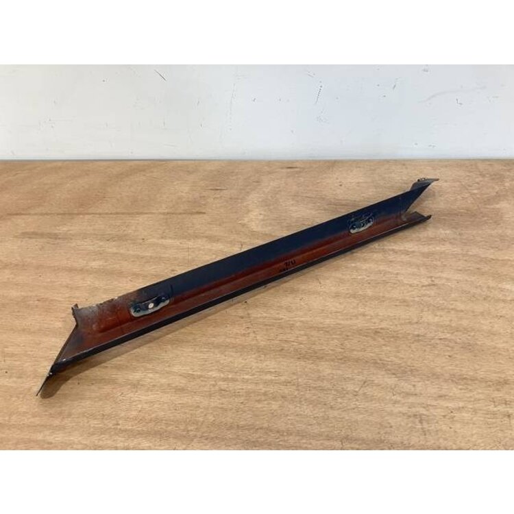 POST ASSY RH SIDE P/N: D2511229500100 S/N: SI062050