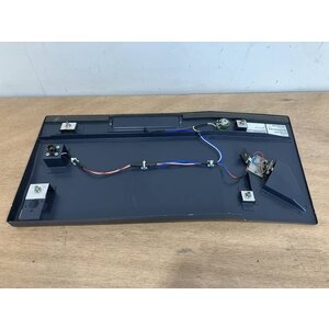 FLOOD LIGHT UNIT CAPTAIN P/N: 2LA005541-11 S/N: 1088875