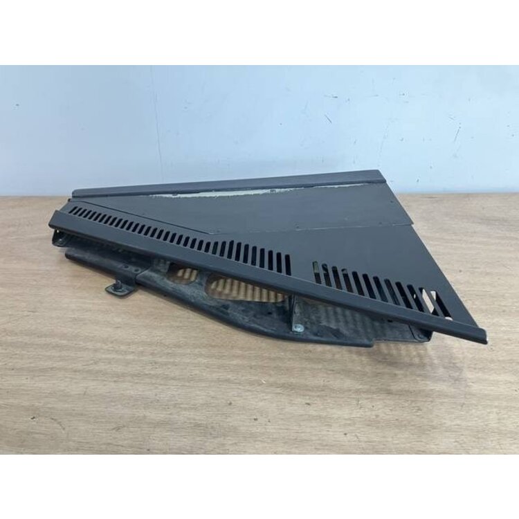 130VU GLARESHIELD PANEL P/N: D9251505100000 S/N: PB10951