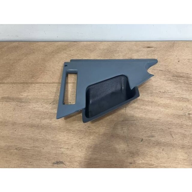 PANEL ASSY GRIP RH P/N: D2511310200100 S/N: SI016048