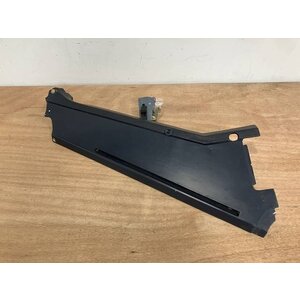 FOAM STRIP ASSY FRT LH P/N: D2511228300000 S/N: SI009052