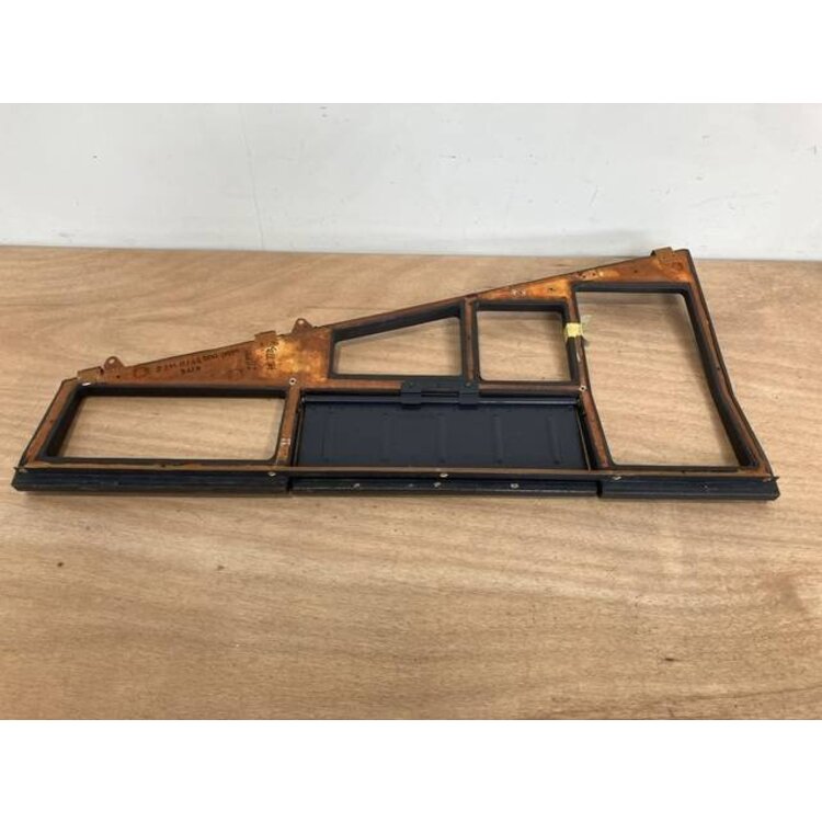 INSERT ASSY 101VU P/N: D2511308000000 S/N: SI029056