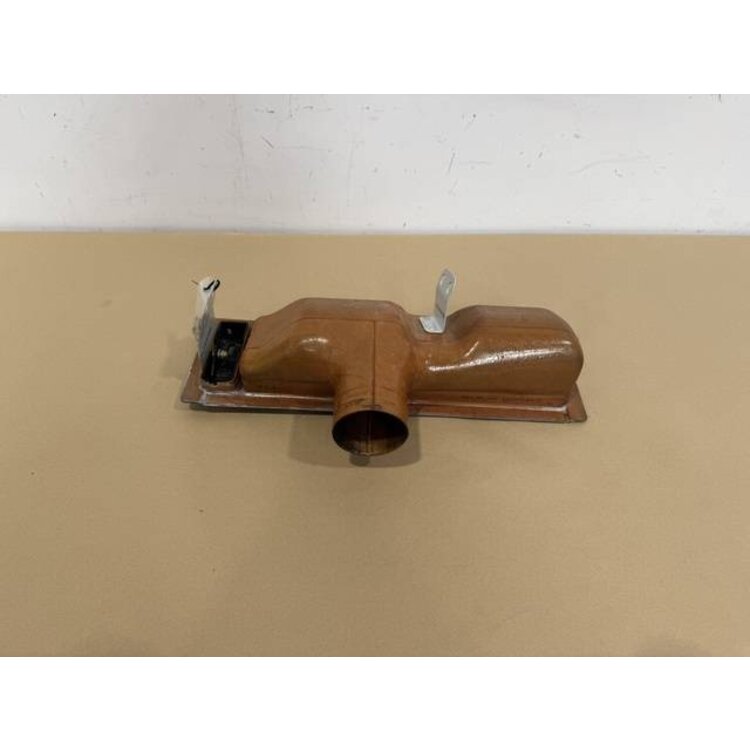 OUTLET ASSY LH P/N: D2121208600000 S/N: SI025060