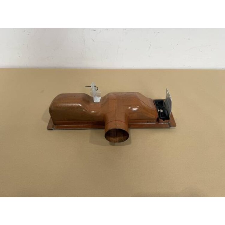 OUTLET ASSY RH P/N: D2121208600100 S/N: SI042060