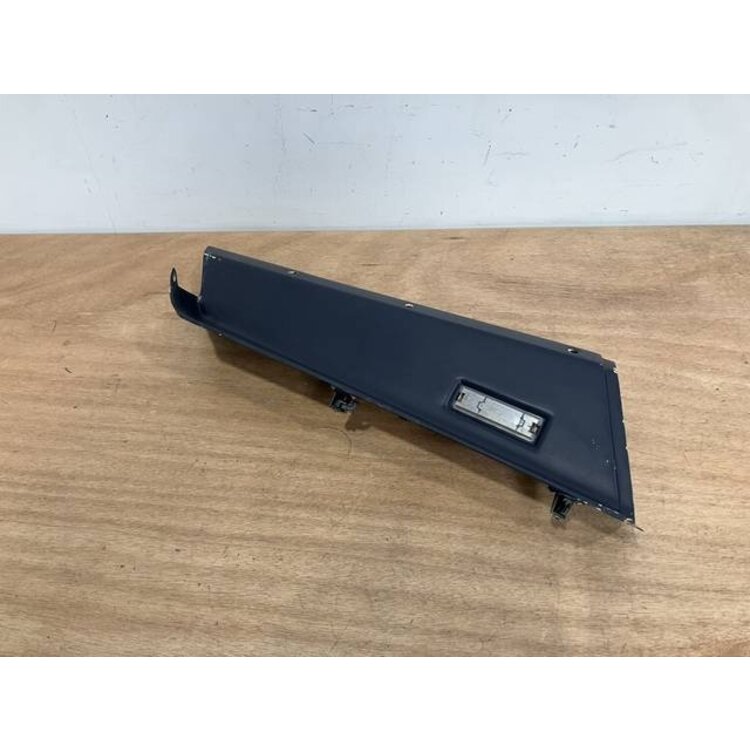 PANEL ASSY FRONT RH P/N: D2511224600100 S/N: SI043060