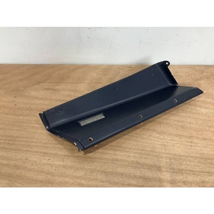 PANEL ASSY FRONT RH P/N: D2511224600100 S/N: SI043060