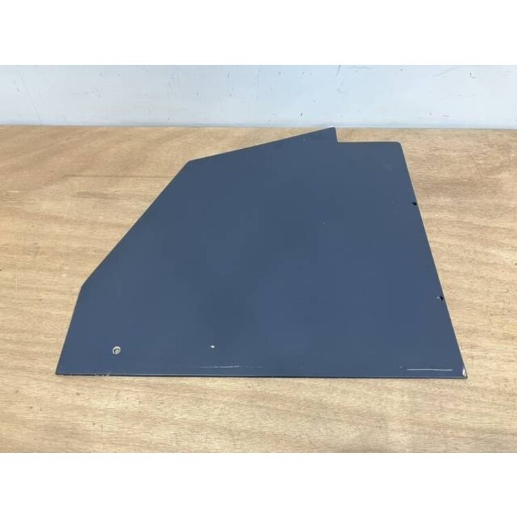 PANEL ASSY FWD RUD RH FO P/N: D2511222300100 S/N: SI039064