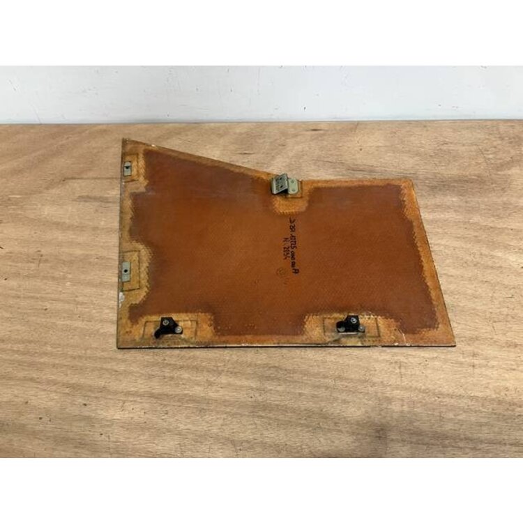PANEL ASSY FWD RUD RH CPT P/N: D2511222500000 S/N: SI023065