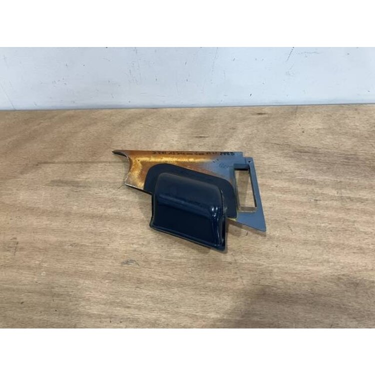PANEL ASSY GRIP RH P/N: D2511310200100 S/N: SI016049