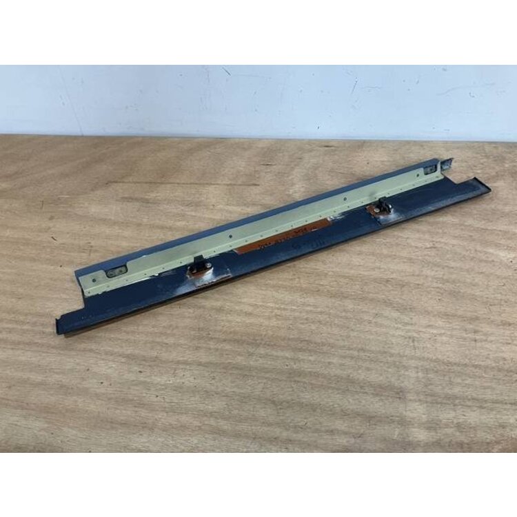 PANEL ASSY LATLH P/N: D2511232900000 S/N: SI028062