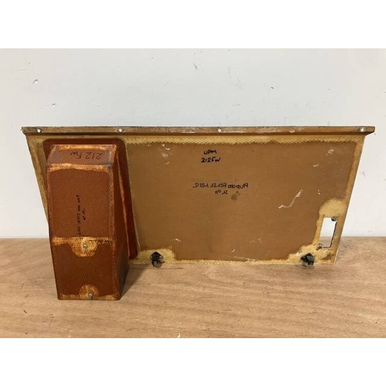 PANEL ASSY LAT RH P/N: D2511292100000 S/N: SI036049