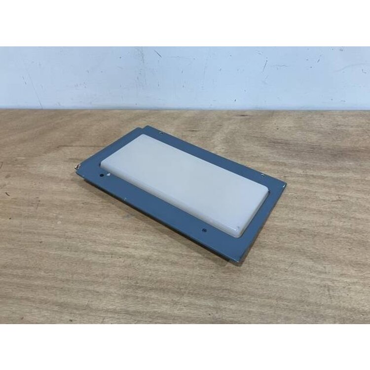 PANEL ASSY LH DOME LIGHT COVER P/N: D2511230800000 S/N: SI004047