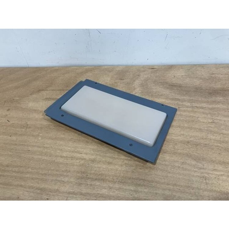 PANEL ASSY LH DOME LIGHT COVER P/N: D2511230800000 S/N: SI004048