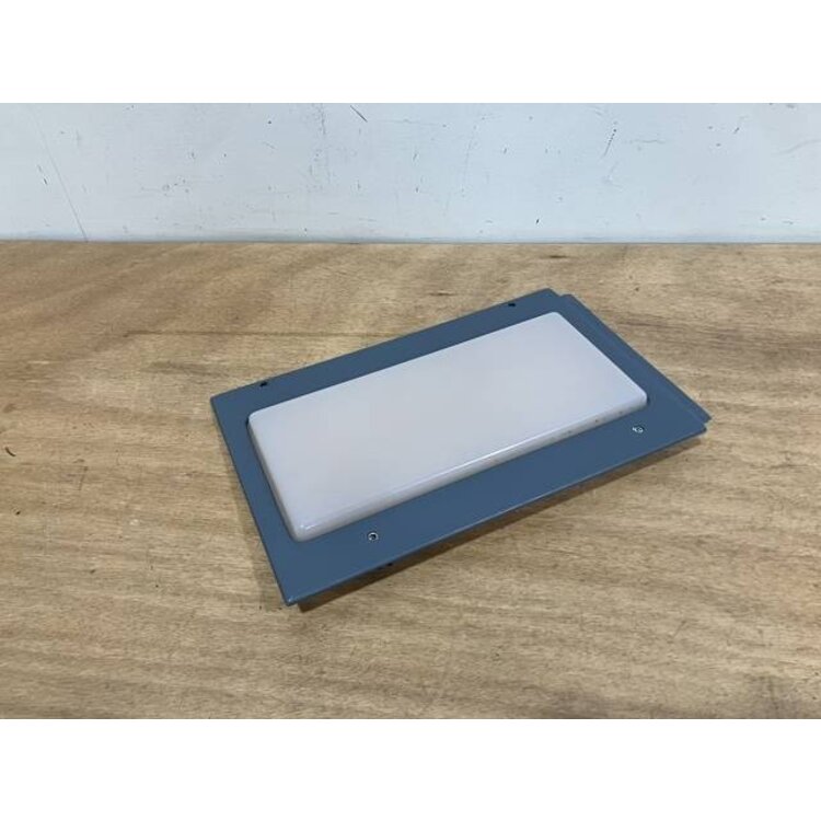 PANEL ASSY RH DOME LIGHT COVER P/N: D2511230800100 S/N: SI013051