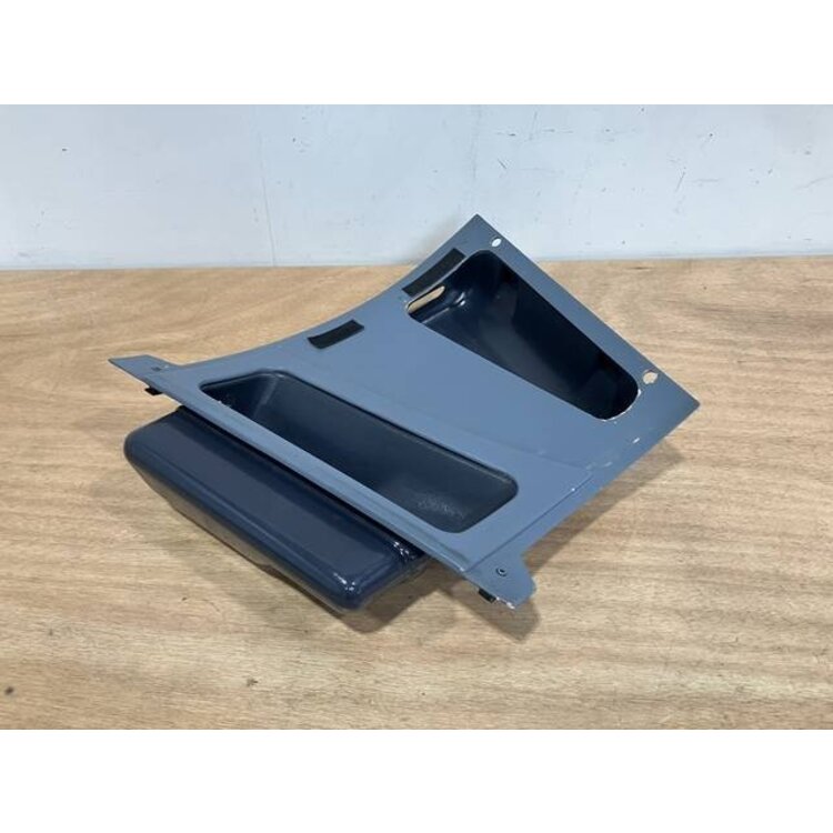 PANEL ASSY LH ESCAPE ROPE PANEL P/N: D2511229700000 S/N: SI002041
