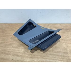 PANEL ASSY RH ESCAPE ROPE PANEL P/N: D2511229700100 S/N: SI011041