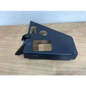 PLATE ASSY LH 19VU P/N: D2511156600200 S/N: SI030051