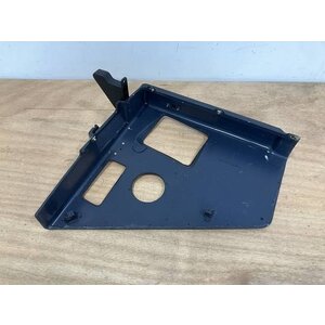 PLATE ASSY LH 19VU P/N: D2511156600200 S/N: SI030051