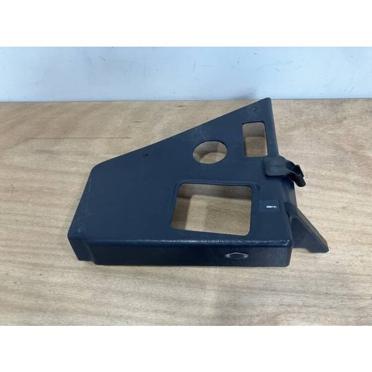 PLATE ASSY RH 18VU P/N: D2511156600300 S/N: SI049050