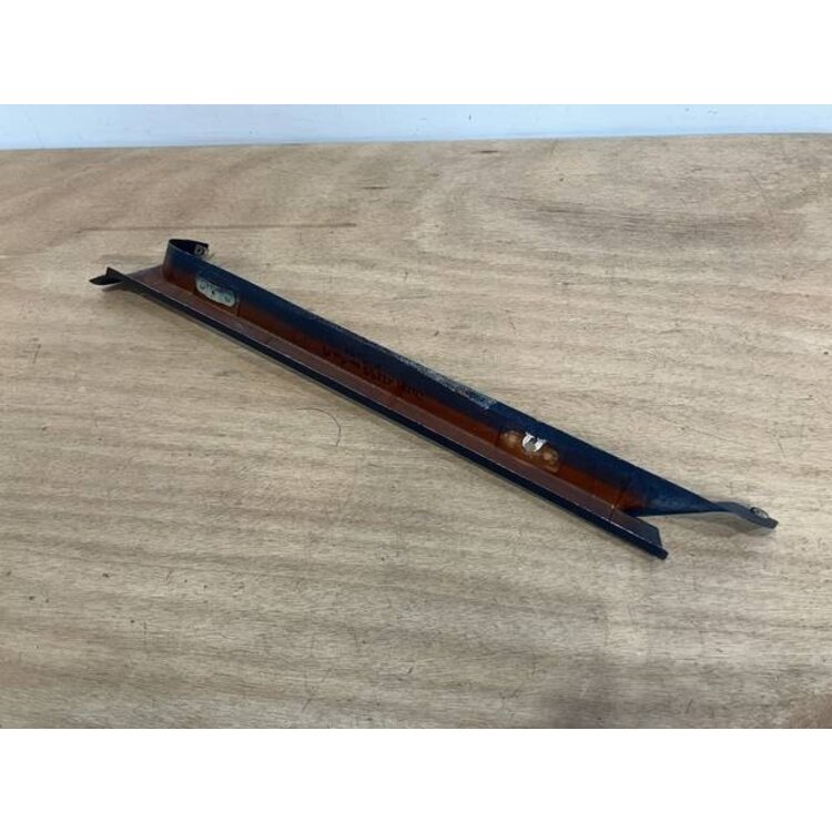 POST ASSY RH SIDE P/N: D2511229500100 S/N: SI062051