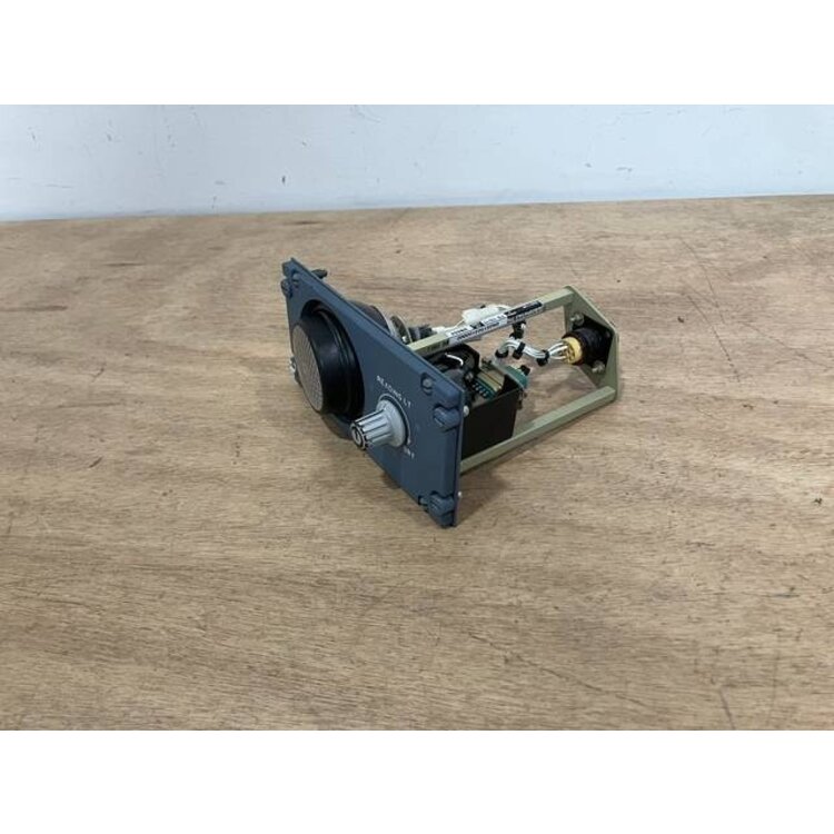 54VU READING LIGHT PANEL P/N: D9251502100000 S/N: PB10219