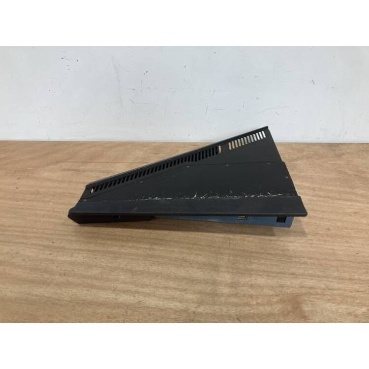 131VU GLARESHIELD PANEL P/N: D9251505200000 S/N: PB10127