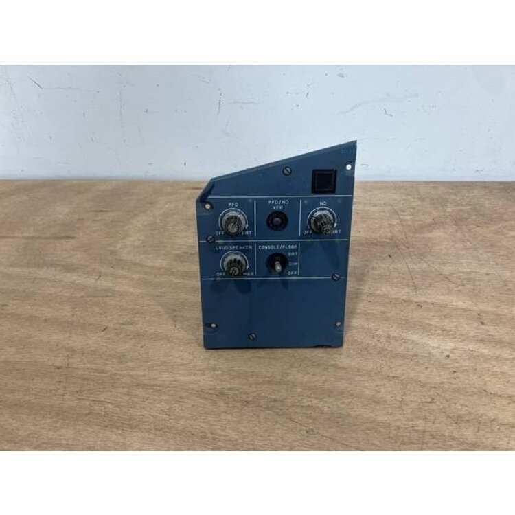 301VU CONTROL PANEL P/N: D9251505400000: S/N PB10135