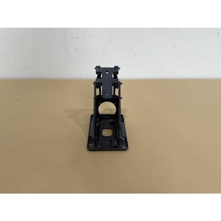 BRACKET ASSY COMPASS P/N: D2511007300500 S/N: SI070043