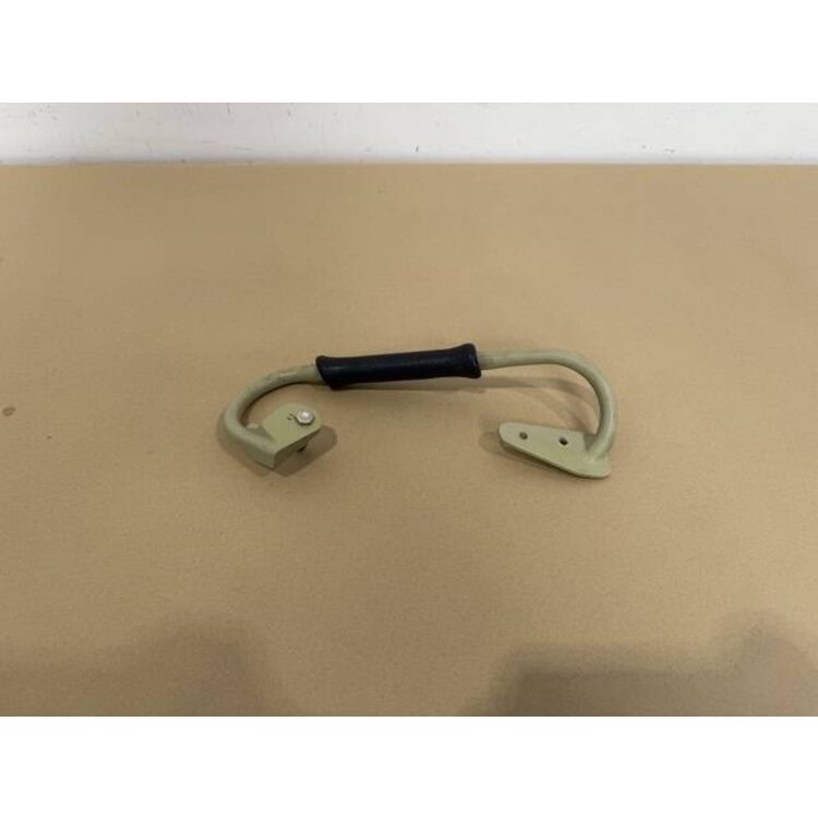 GRIP FOAM RH P/N: D2511140700100 S/N: SI067061
