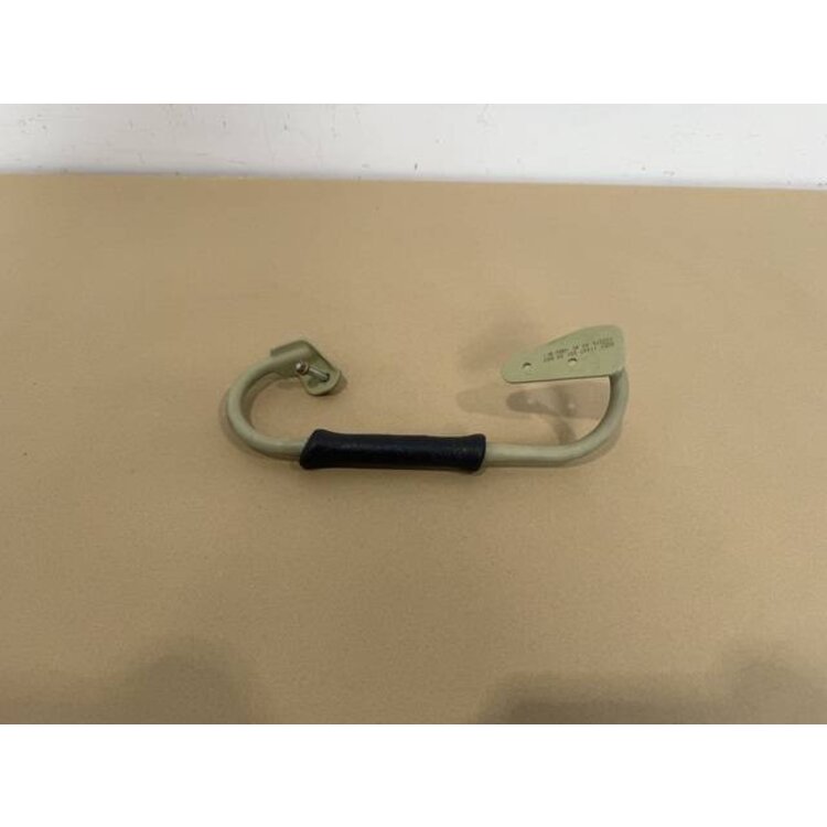 GRIP FOAM RH P/N: D2511140700100 S/N: SI067061